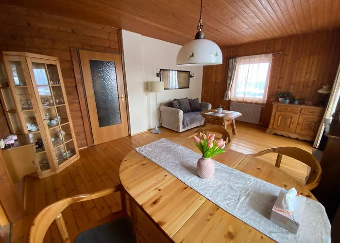 Japaner Haus בית נופש